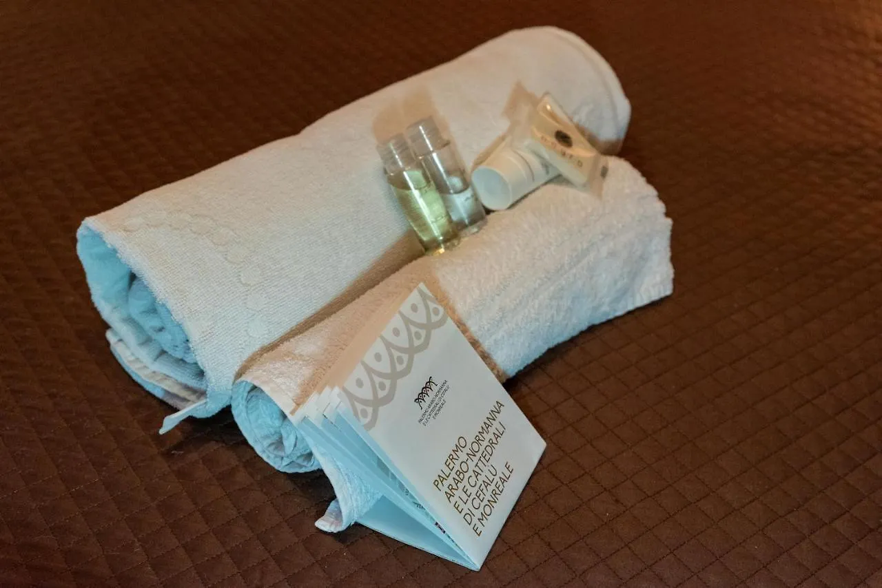 Nuovo Cortile Palermo Bed And Breakfast 3*,